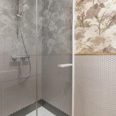 Always Easy I Alameda סן סבסטיאן