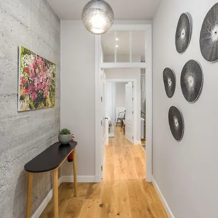 Always Easy I Alameda דירה